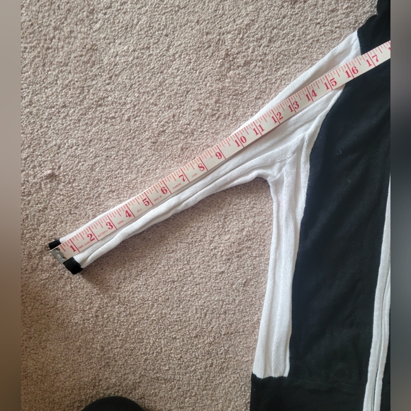 Bebe | Hooded Zip Sweater - Picture 5 of 7